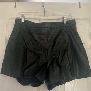 Vestique Leather Shorts with Laces